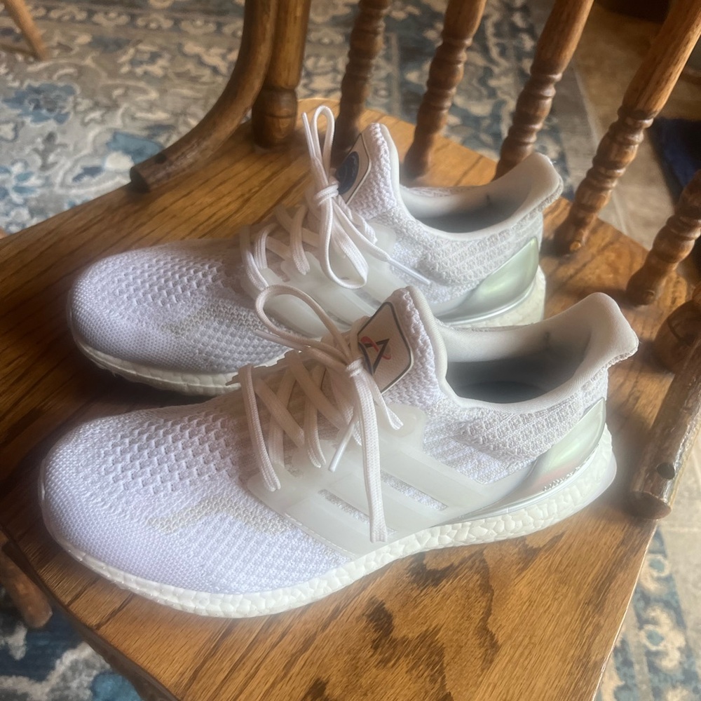 ADIDAS Ultaboost 9.5 in womens